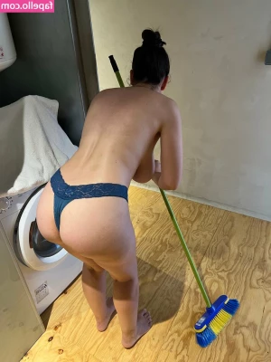 bustyxl - Going to get a camera setup for solo content
