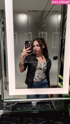goddess.hexabelle [ goddess-hexabelle ] - A buttbutt 💋🍑