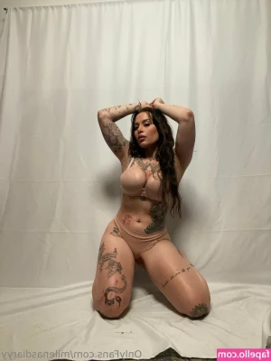 milenasdiaryy - Whole lot of tits with face