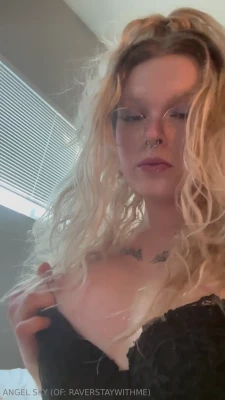 raverstaywithme - My skin is so pretty