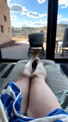 Zoeyt123 - Blondes have more fun 😘