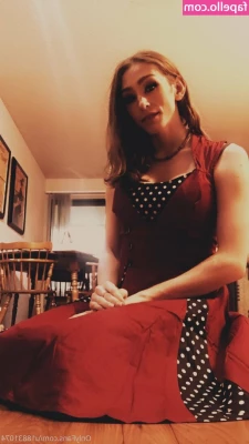 Zoeyt123 - mostly feet part 1