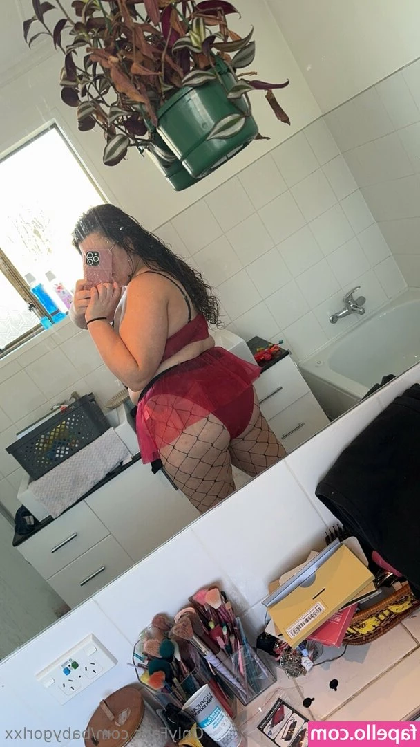 babygorlxx - Colder weather means more clothes