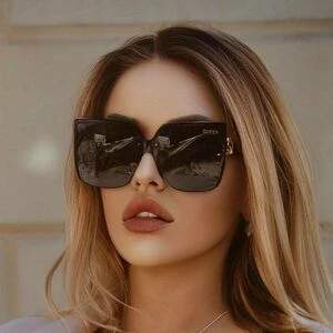 Kat Camellia