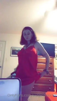 sxdgirlhours1 - oh  did you want to see me pull my pants lower