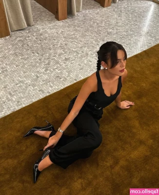Ella Mendelsohn [ ella-mendelsohn ] - She’s gotta way dedicated to LJ