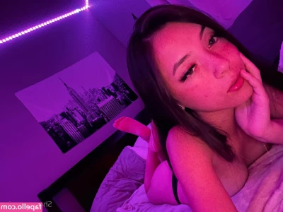shemoanssjay - What are you doing right now  want to chat