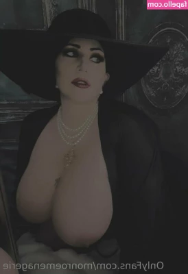 Monroemenagerie - Bought a new panties with pearls  wanna see more how they goes