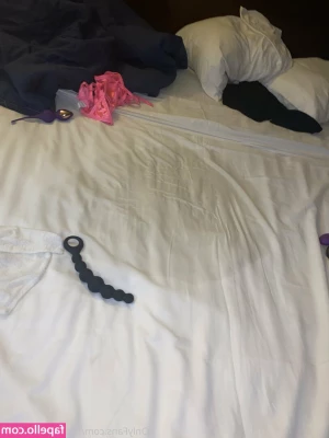 tsunamitongue16 - My wife tied my feet up with Christmas lights