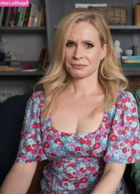 Lucy Beaumont [ lucy-beaumont ] - Having some fun