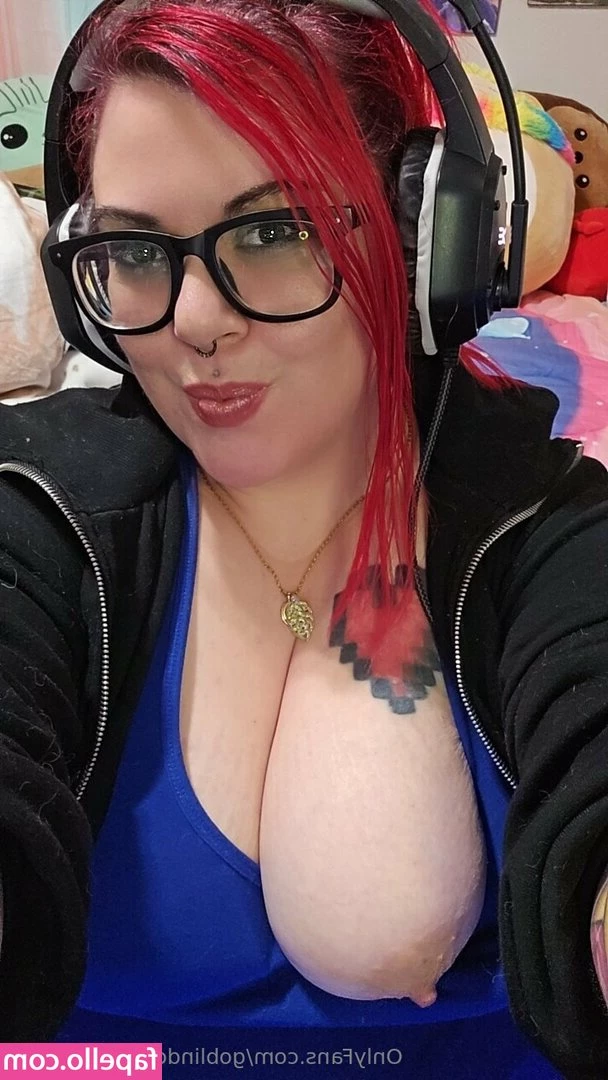 goblindommymommy - Missing my tan  hoping to catch some sun this summer