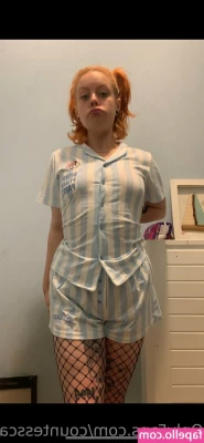 countesscaitlin - Just got to my suite for the weekend wish you’d come play with me