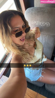 Hannah Montoya [ hannah-montoya-1 ] - Made you look 😜