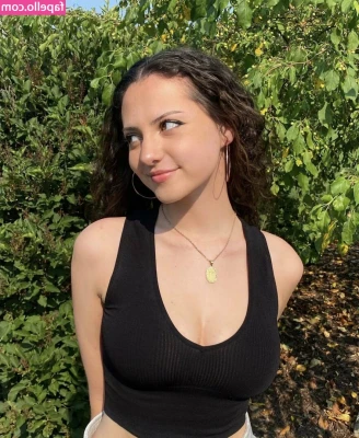 Hannah Montoya [ hannah-montoya-1 ] - That's right honey ;) Get that tongue deep down in there <3 Suck