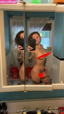 Thatvikingbitch - Enjoying a relaxing Monday  what are you up to