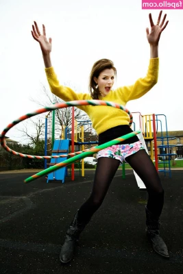 Aisling Bea [ aisling-bea ] - Happy weekend all  more content will sent tomorrow  I m always a