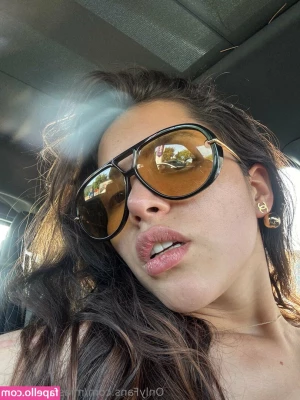 miasexualdiary - Under boob for all the highway passengers
