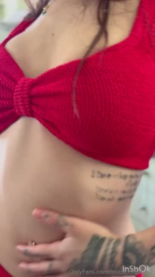 miasexualdiary - 📖Giantess at the Library You've been caught checking out my flats