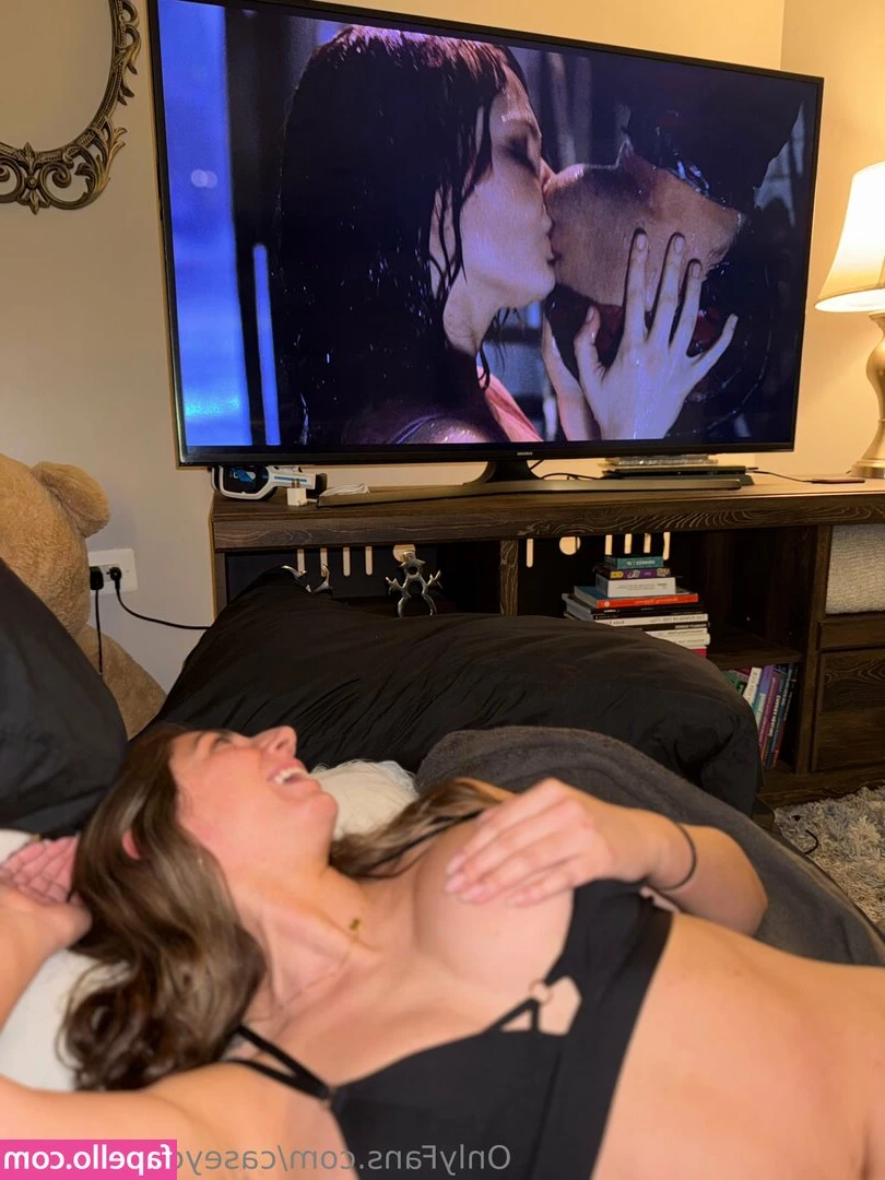 caseycakes_xoxo [ caseycakes-xoxo ] - What would you do to these lips