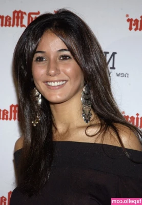 Emmanuelle Chriqui [ emmanuelle-chriqui ] - Hi friends  For my weekly check in I d love to answer any questions