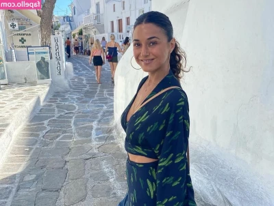 Emmanuelle Chriqui [ emmanuelle-chriqui ] - Why use hands if rubbing lotion in with feet is so much fun
