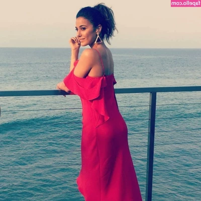 Emmanuelle Chriqui [ emmanuelle-chriqui ] - If you’re new here or just haven’t messaged me, please do. I have