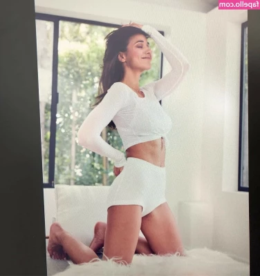 Emmanuelle Chriqui [ emmanuelle-chriqui ] - Photos of my latest naked session  some of them were sent to be