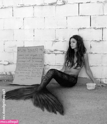Emmanuelle Chriqui [ emmanuelle-chriqui ] - Lookin forward to more sexy shenanigans with @jasonsarcinelli