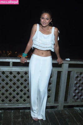 Emmanuelle Chriqui [ emmanuelle-chriqui ] - Asked him what he thought of the new top  he did not even take the