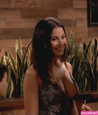 Emmanuelle Chriqui [ emmanuelle-chriqui ] - Toe point anyone part 1