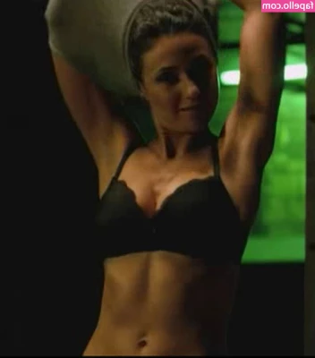 Emmanuelle Chriqui [ emmanuelle-chriqui ] - Holaa
