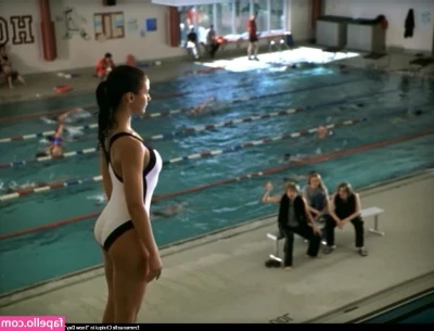 Emmanuelle Chriqui [ emmanuelle-chriqui ] - Heyyy  mostro un po  il mio viso qui  sei curioso