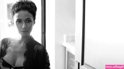 Emmanuelle Chriqui [ emmanuelle-chriqui ] - Getting some fresh air away from the city for a few days.
