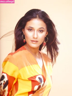 Emmanuelle Chriqui [ emmanuelle-chriqui ] - Celui qui veut cette séance je vous l'envoie sans les émoticônes