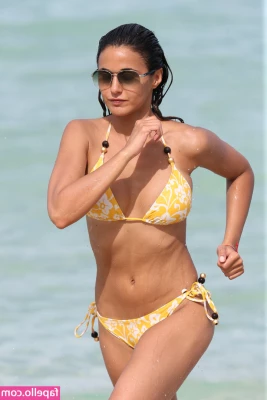 Emmanuelle Chriqui [ emmanuelle-chriqui ] - Tits bouncing running down Studland nudist beach