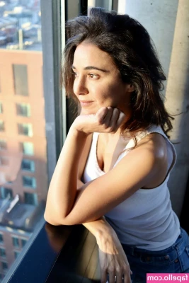 Emmanuelle Chriqui [ emmanuelle-chriqui ] - Da.ddy's favorite kind of breakfast in bed... 🤤💦