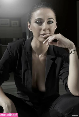Emmanuelle Chriqui [ emmanuelle-chriqui ] - covered