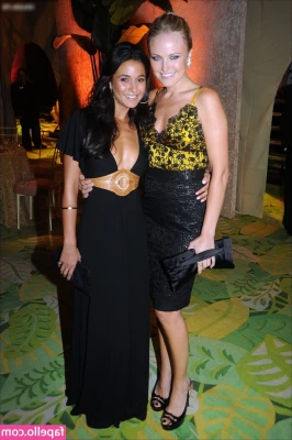 Emmanuelle Chriqui [ emmanuelle-chriqui ] - Don't forget to grab a snack