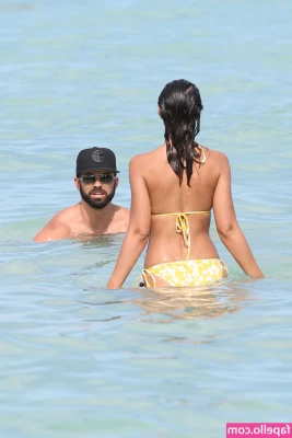 Emmanuelle Chriqui [ emmanuelle-chriqui ] - Care for a SQUEEZE 🍑