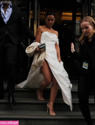 Emmanuelle Chriqui [ emmanuelle-chriqui ] - I am going to be sending out special things in DM to those of you who