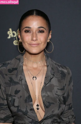 Emmanuelle Chriqui [ emmanuelle-chriqui ] - Ready to serve