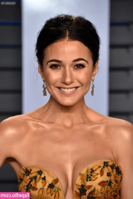 Emmanuelle Chriqui [ emmanuelle-chriqui ] - Happy Valentine's Day my love 💞💟