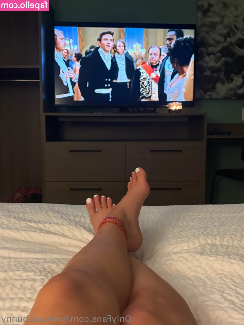 snowydabunny - New 12 minute Smelly Feet Handjob clip available titled  My Organic