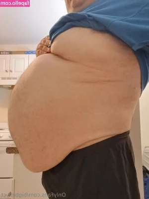 bigbellyct - My dogs decided they HAVE to go out but I m not done filming for you 
