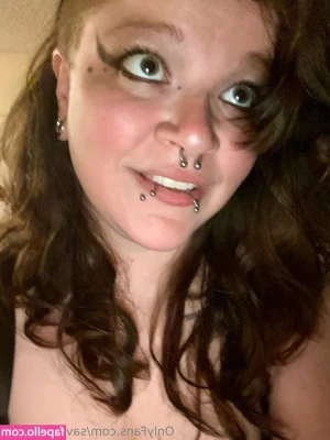 savismiles420 - Playing with my crunchy cereal
