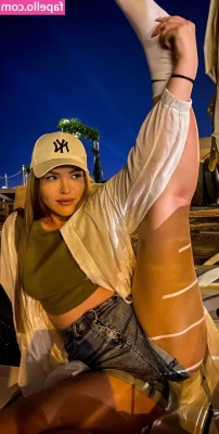Babyvettu - Masturbating can be empowering