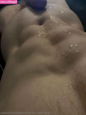 therealjustinbates - Who want to join me