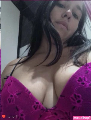 sweet_florrzii [ sweet-florrzii ] - wanna see what else this ass can do  go to https onlyfans com