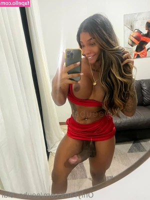 eeubacelar - Swipe  then like   Tips get rewarded