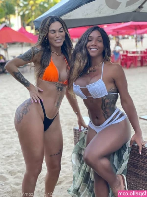 eeubacelar - Come here do dirty things to me   Tell me what you want  My body is